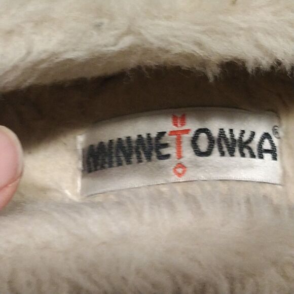 Minnetonka Chrissy Bootie Moccasin Chocolate Brown Suede Leather Women's Size 9 - Picture 13 of 13